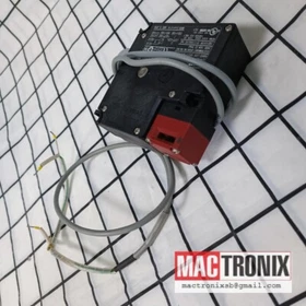 Omron D4NL-1AFG-B / D4NL-1CFG-B Guard Lock Safety-Door Switch Use In IDEALmold
