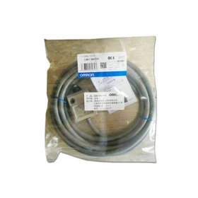 Omron PLC Module D4C-1231 D4C-1232 D4C-1233 D4C-1250 D4C-1302 D4C-1332 Switch