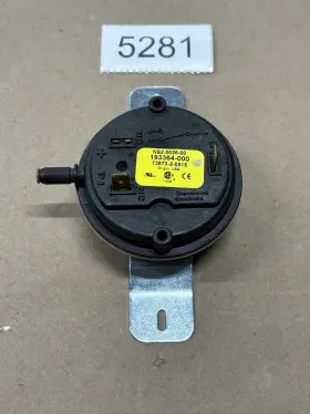 100109935 A.O. SMITH Lochinvar Pressure Switch Flue