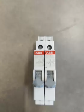 E211-16-20 ABB Vac Isolator Switch #2