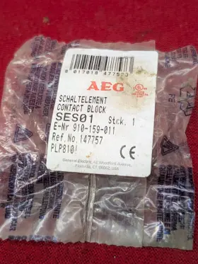 SES-01 AEG Pushbutton Contact Block Ge Nos