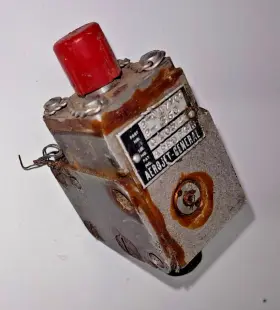2-017900 AEROJET-GENERAL PRESSURE SWITCH Nasa Rocket Engine