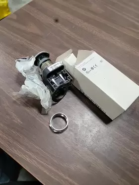 800T-FXNQ24GA7 ALLEN-BRADLEY Push Pos Volt