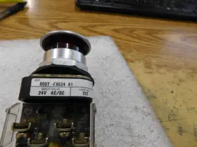 800T-FXQ24 ALLEN BRADLEY Cat Push Switch #2
