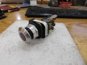 800T-FXQ24 ALLEN BRADLEY Cat Push Switch