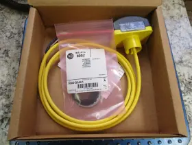 800Z-GL3065 ALLEN-BRADLEY Touch