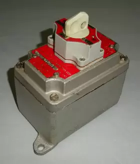 EFD175-102S634 APPLETON Switch Explosion Auto #3