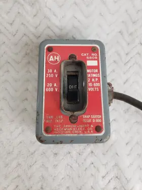 6808 ARROW-HART HEGEMAN Switch Cat