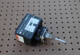 T424TS027 ASHCROFT Xfs Temperature Regulator Switch Vac