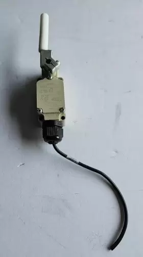 1LS10-J AZBIL Limit Switch #3