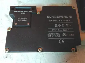 161SK-24RKA-024 AZM Schmersal Door Switch #3