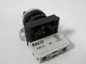 L21KA03-1E10 BACO Maintained Selector Switch #2