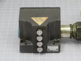 BNS-819-B04-012-61-12-10 BALLUFF Mechanical Position Limit #2