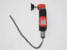 47884 BANNER ENGINEERING Solenoid Locking Safety Interlock