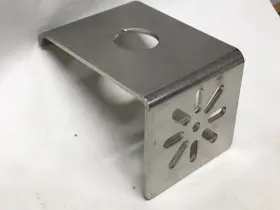 SSA-MBK-EEC1-SS BANNER Mounting Hub Bracket Hole