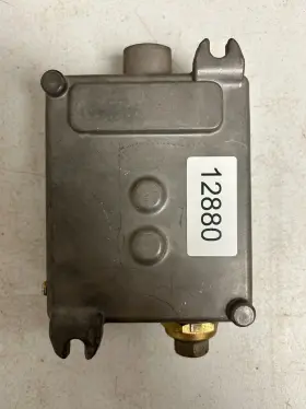 B1T-H32SS BARKSDALE Pressure Actuated Switch Bar