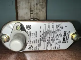 C9612-3-H-T-CS BARKSDALE Pressure Switch #2