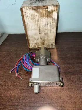 C9612-3-H-T-CS BARKSDALE Pressure Switch