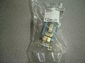 4803-GLI BRYANT TECH-SPEC Glow Toggle Switch #2
