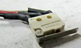 F4T7UL BURGESS Wired Levered Snap Switch #3