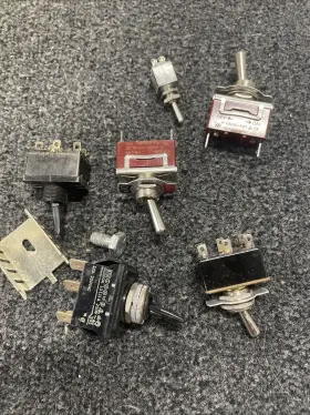 605928976675 CARLING TECHNOLOGIES Toggle Switch