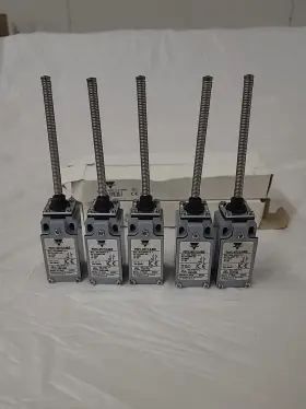 PS21L-NS11LS-M00 CARLO GAVAZZI Carlos Switch Pack Limit