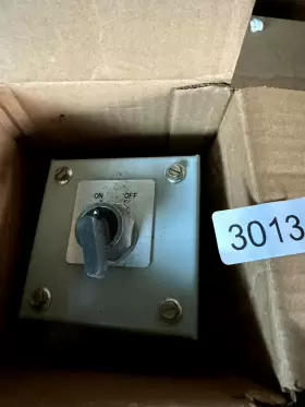 PB1ES1 CHALLENGER Pushbutton Station