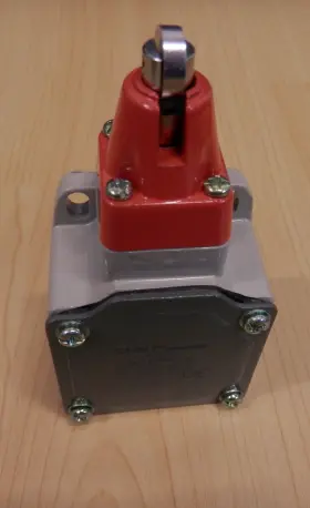 YBLX-P1 CHNT Travel Limit Switch