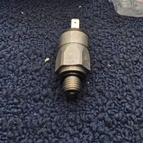 0000840640 CLAAS Pressure Switch Druckschalter