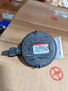 NS2-0515-00 CLEVELAND CONTROLS Pressure Switch Wc