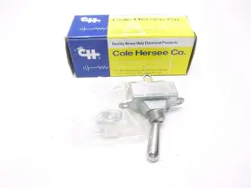 D503023-9095 COLE HERSEE Pushbutton