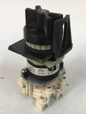0205871-1 CROUSE HINDS Cooper Switch Operator Module