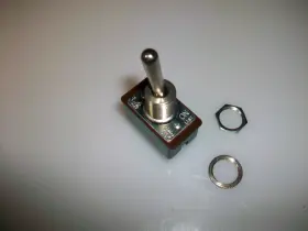 81027-CE CROUSE-HINDS Toggle Switch