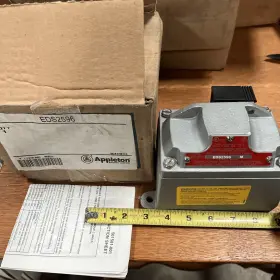 EDS2596 CROUSE-HINDS Cooper Push Station