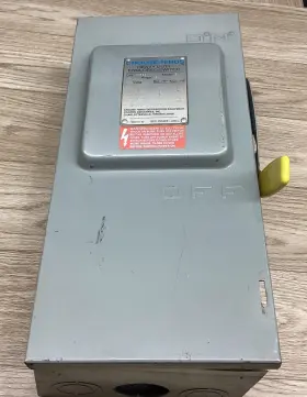 HH362 CROUSE HINDS Fusible Safety Disconnect Switch Amp