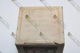 10250-T2421 CUTLER-HAMMER Roto Push Operator Switch Flush