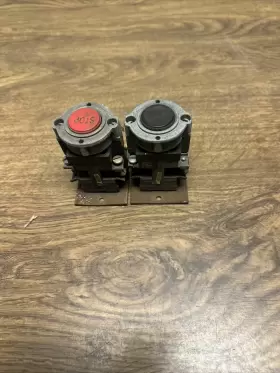 10250H CUTLER-HAMMER Push Buttons #2