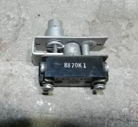 8870K1 CUTLER HAMMER Switch Amp Push #2