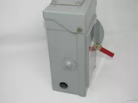 DG221NRB CUTLER-HAMMER Volt Disconnect Safety Switch Amp #3