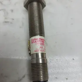 E57LAL12T110ED CUTLER-HAMMER Proximity Switch Cable #2