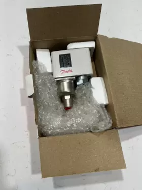KP15 DANFOSS Pressure Switch Spdt