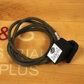 141122 DESTACO Reed Switch Amp