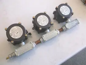 1950-00-2F DWYER Hazardous Pressure Switch Cluster Set