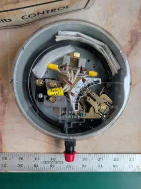 DA-21-153-12S DWYER Mercoid Pressure Switch