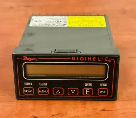 DH-007 DWYER Digihelic Differential Pressure Controller
