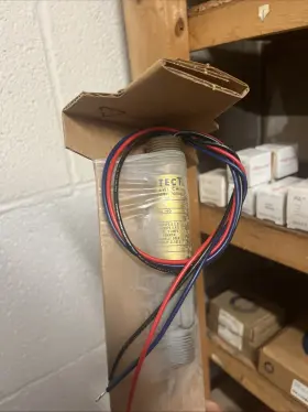 SS10 DWYER Flotect Flow Switch
