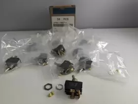 7590K4 EATON Cutler Hammer Toggle Switch #2