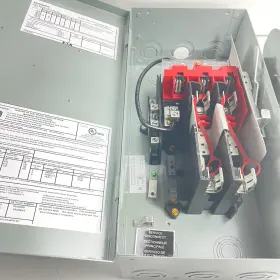 DH262NGK EATON Fusible Nema Disconnect Amp #3