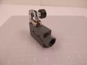 E47CLS32Y1 EATON Limit Switch