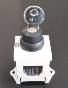 M22-CK20 EATON Cutler Hammer Contact Blocks Key Selector